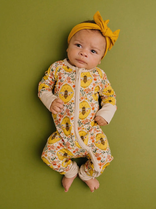 Sweet Bee Sleeper